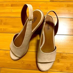 NWOT - Euro Soft Women Sandal - Size 10